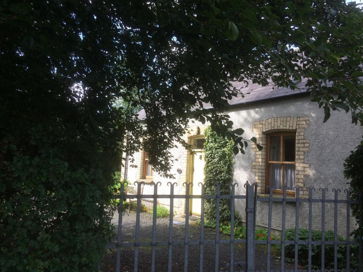 Country Garden House Holiday Homes Балимъни Екстериор снимка
